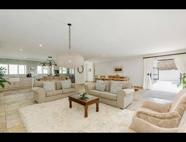 3 BEDROOM HOUSE FOR SALE IN FOURWAYS GARDENS